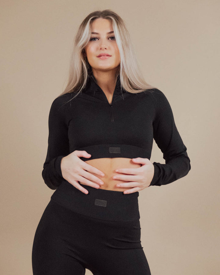 Empire - Quarter Zip Top - Black