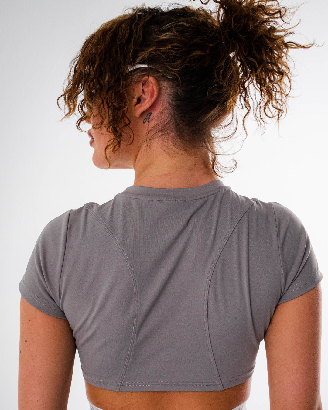 Elevate - Super Cropped Cap Sleeved Top - Grey